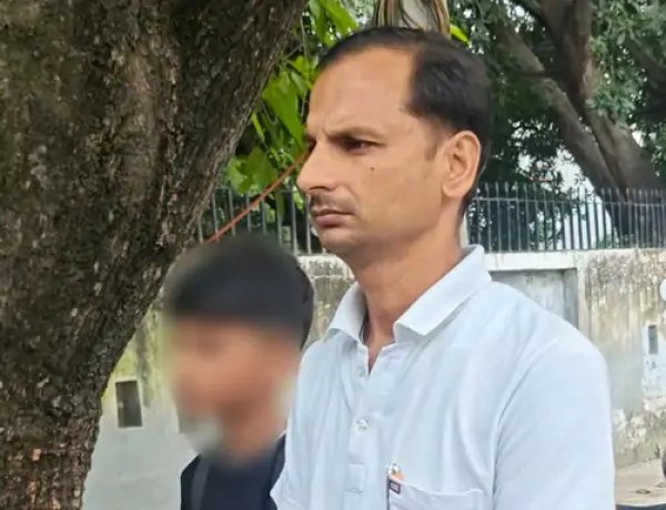 नवोदय स्कूल में बेटे की पिटाई से परेशान:कन्नौज में पिता बोले- बेटे को नहीं भेज सकते स्कूल, कटवा लेंगे नाम